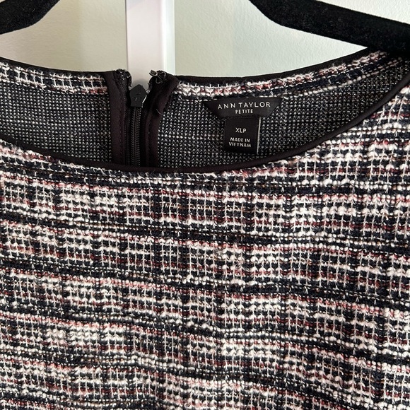 Ann Taylor Tweed Short Sleeve Blouse - Picture 2 of 3